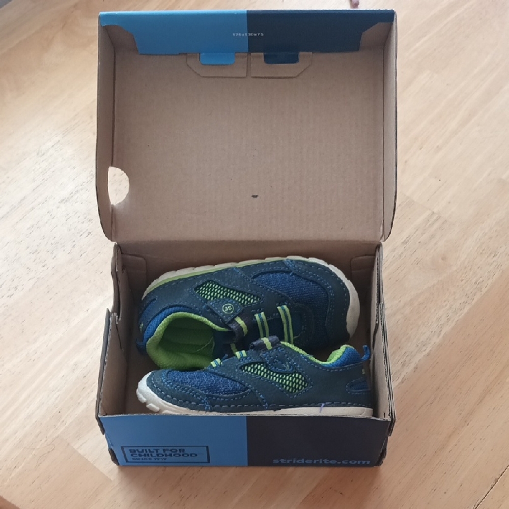 Stride Rite Navy and Lime Toddler Boys Sneakers Shoes Size 6 W 6W